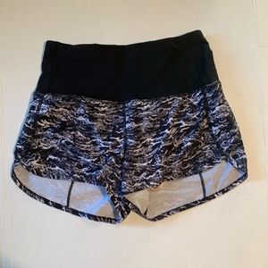 Lululemon High waisted Speed up shorts size 4